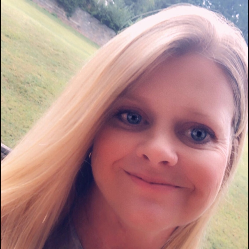 Meet your Posher, Angie